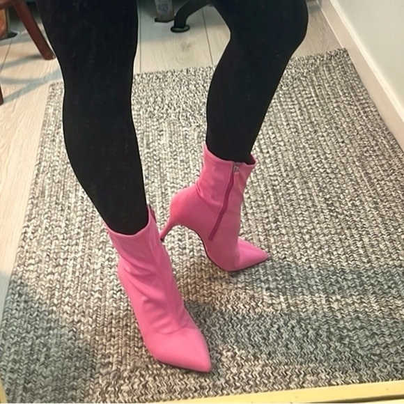 💞Eloquii HoT PiNk,Neoprene ankle boots, size 9W,Designed to Impress, Exclt Con. - Picture 4 of 12